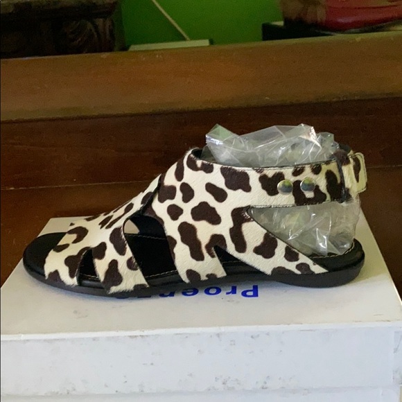 Pronenza Schouler pony hair leopard print sandal - Picture 2 of 3